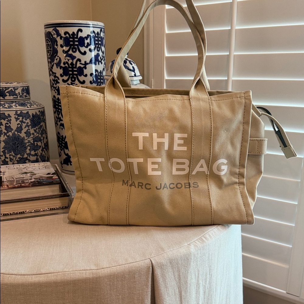 Marc Jacobs Beige Canvas Tote with White Logo
